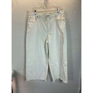 NEW American Eagle White Super High Rise Baggy wide leg Jeans 33W/  16 W STRIGID